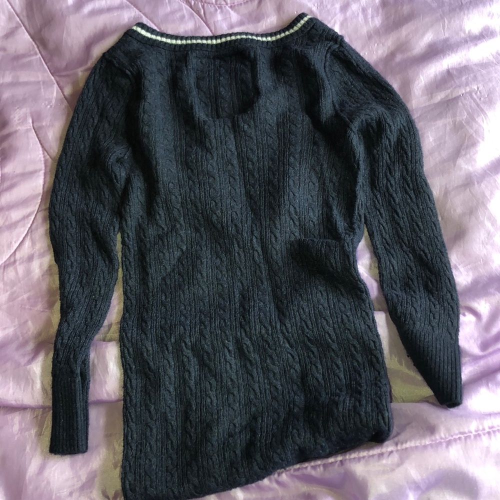 sweater - Picture 3 of 3